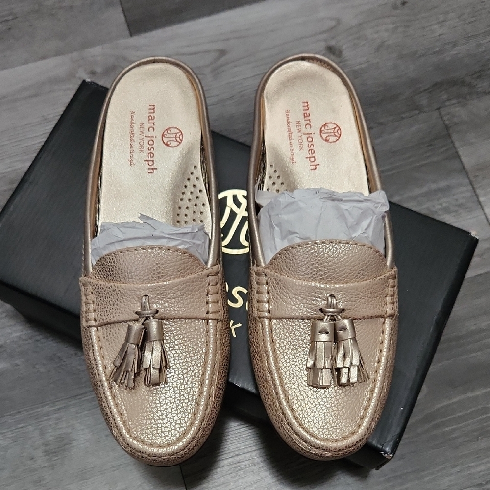 Marc Joseph Pearl Street Mule Slide Loafers Gold Metallic Grainy Womens Size 8